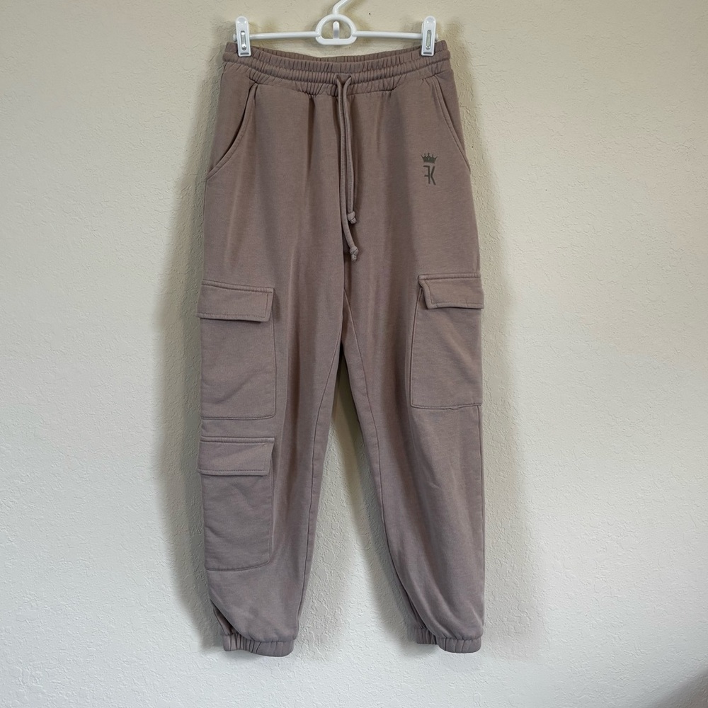 Beige cropped quarter zip sweatshirt with matching sweatpants set. Size S